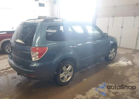 2010 Subaru Forester 2.5X Premium z USA, uszkodzony, nr VIN JF2SH6CC1AH798197
